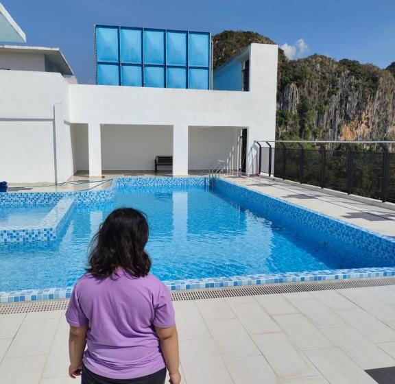 Номер Deluxe, Hanan Studio Apartment With Pool, Wifi & Netflix
