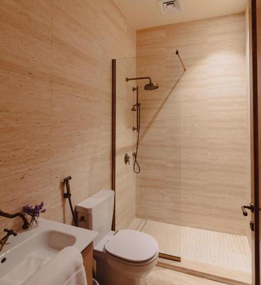 اتاق لوکس با تخت بزرگ, Al Balad Hospitality