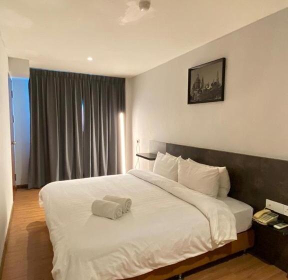 스탠다드 룸 킹사이즈 침대, Express Inn Bintulu