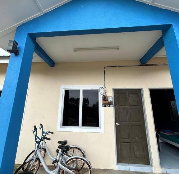 Семейное Студио, Mahasa Penarik Homestay