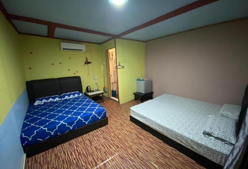 غرفة عائلية مطلّة علي البحر, Juara Seaview Chalet, Kampung Juara