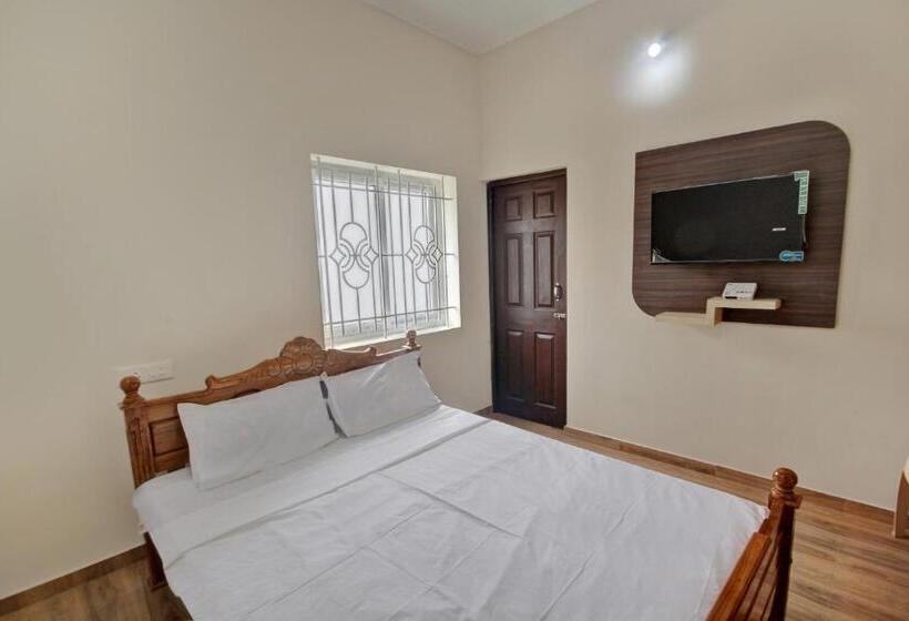Трехместный Номер Классика, Oyo 46100 Sri Angalaparameshwari Cottage