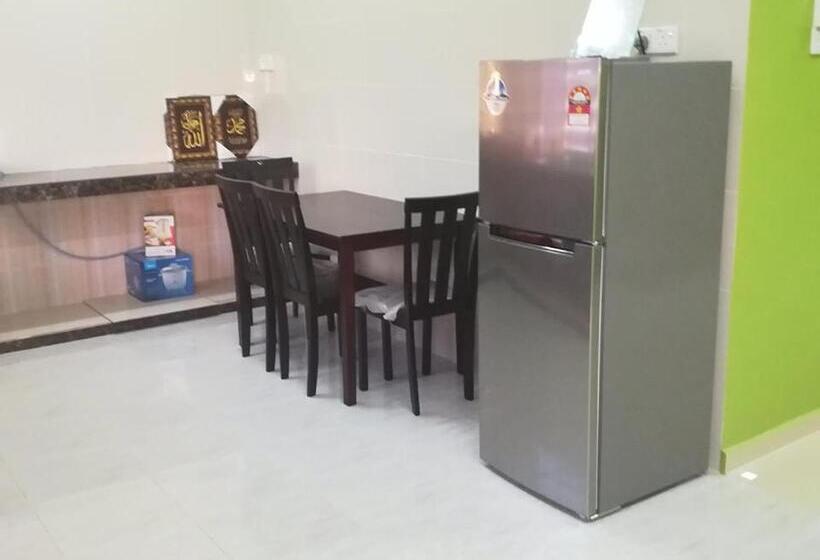 خانه 3 خوابه, Homestay Damai Yusmila
