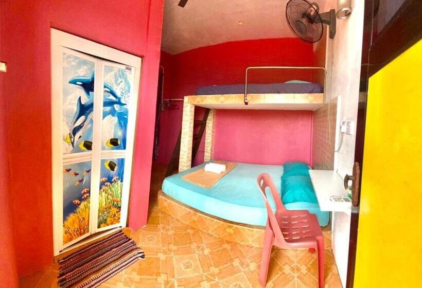 Номер Стандарт Трехместный, Rumah Hentian Ayah