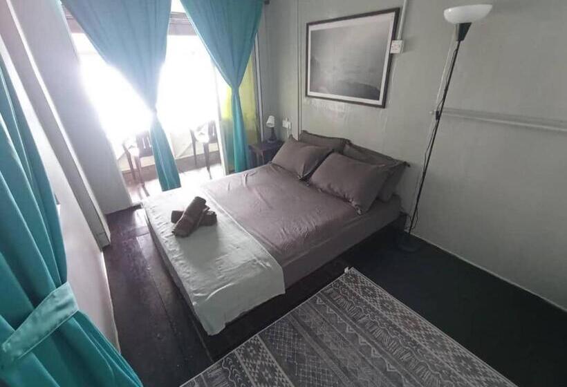 Номер Стандарт Вид на Море с Балконом, Seahorse Diver Guesthouse