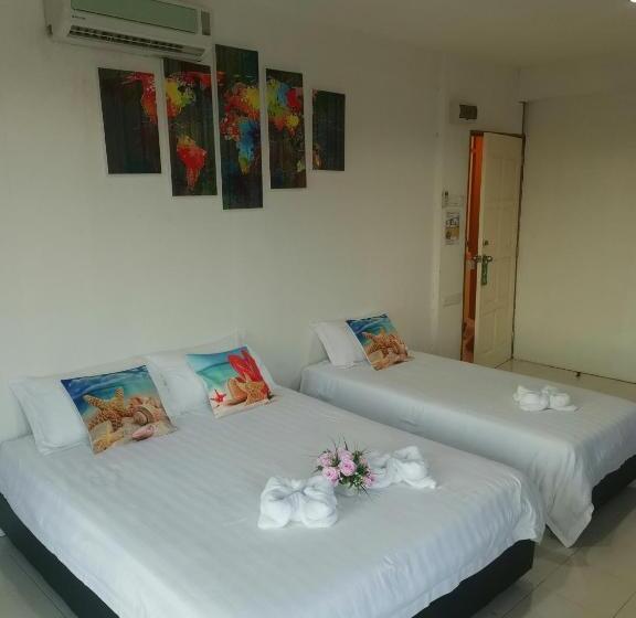 اتاق خانوادگی با چشم‌انداز دریا, Riverbank Dungun Guesthouse & Cafe