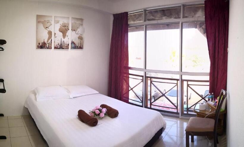 اتاق لوکس با چشم‌انداز دریا, Riverbank Dungun Guesthouse & Cafe