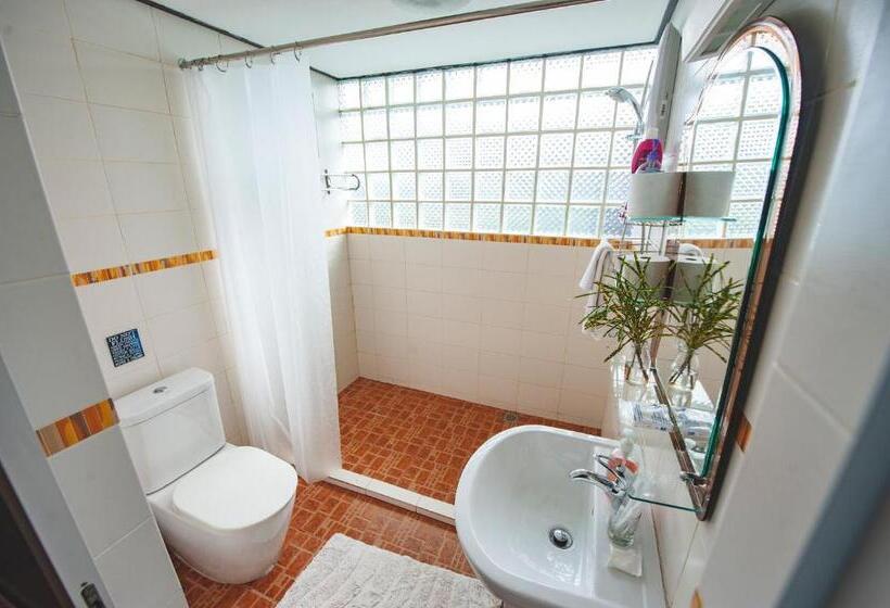 Семейный Номер, Sinurambi Bed & Breakfast   Mills Residence