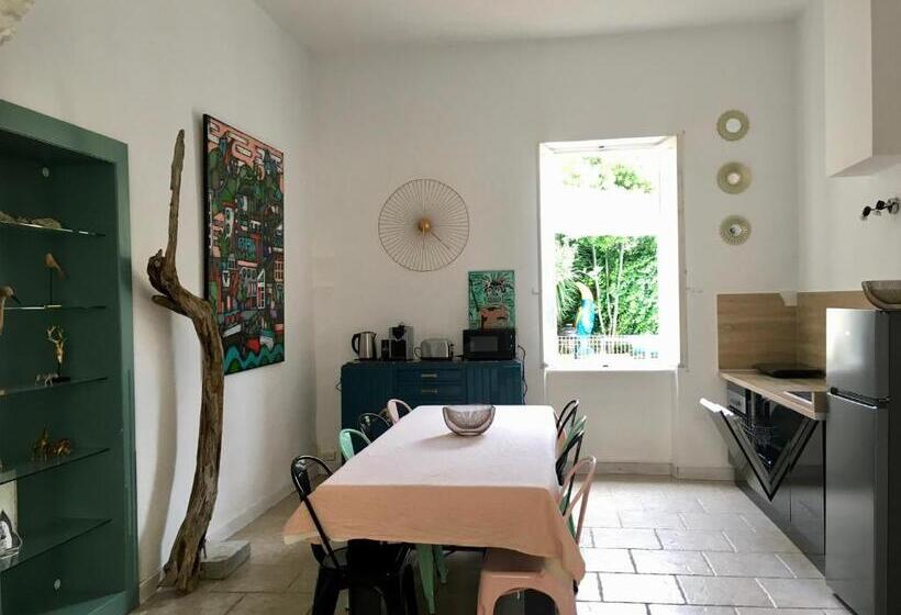 Номер Стандарт Вид на Сад, La Casa Deva   Maison D Artistes