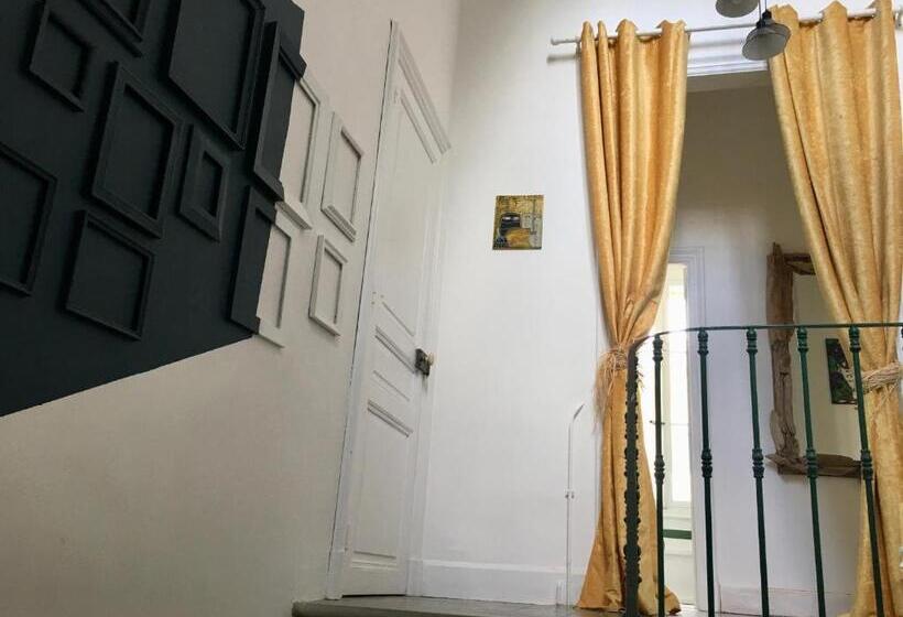 Апартаменты 1 Спальня с Террасой, La Casa Deva   Maison D Artistes