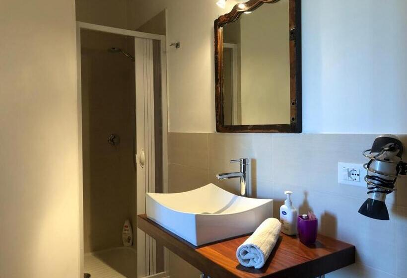 اتاق استاندارد سه تخته با بالکن, B&b Siciliantica