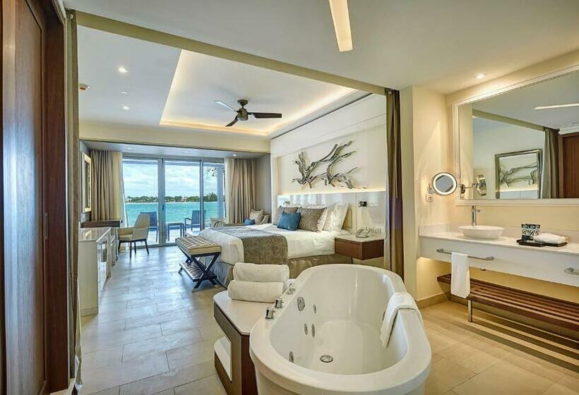 سوئیت جونیور کلوب با چشم‌انداز دریا, Hideaway At Royalton Negril, An Autograph Collection Allinclusive Resort  Adults Only