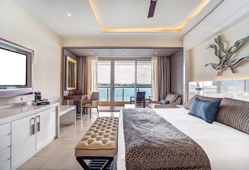 سوییت جونیور لوکس با چشم‌انداز دریا, Hideaway At Royalton Negril, An Autograph Collection Allinclusive Resort  Adults Only
