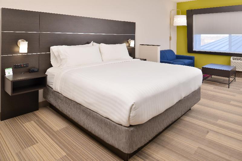 장애인을 위한 스위트, Holiday Inn Express & Suites   Kansas City   Lee S Summit, An Ihg