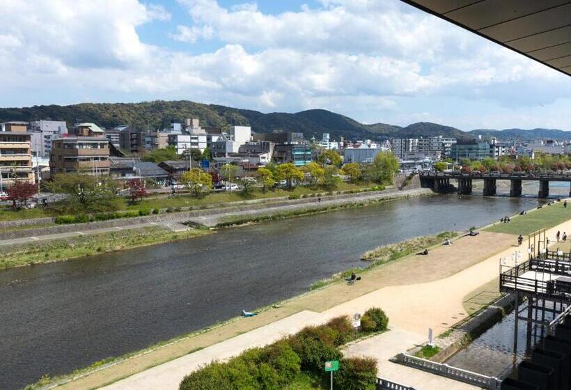 Номер Стандарт Трехместный, Solaria Nishitetsu Hotel Kyoto Premier