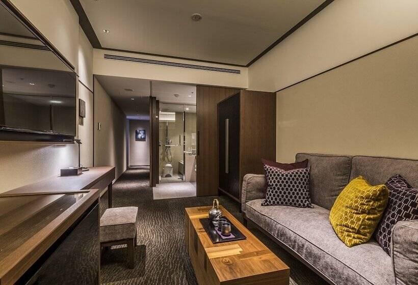 Номер Superior, Solaria Nishitetsu Hotel Kyoto Premier