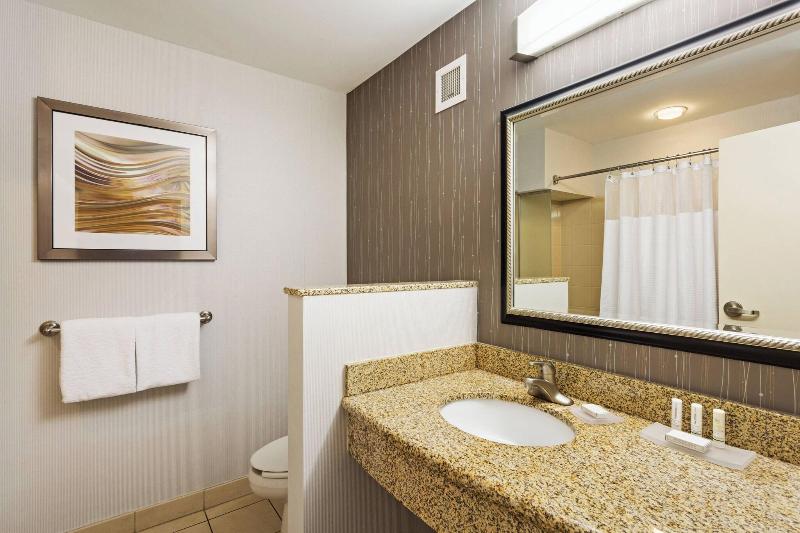 סוויטה נוף לגינה, Solaria Nishitetsu Hotel Kyoto Premier