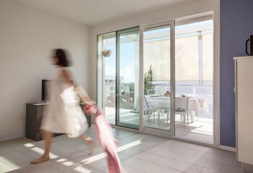 １ベッドルームペントハウスアパート, Residence Sunrise Cesenatico
