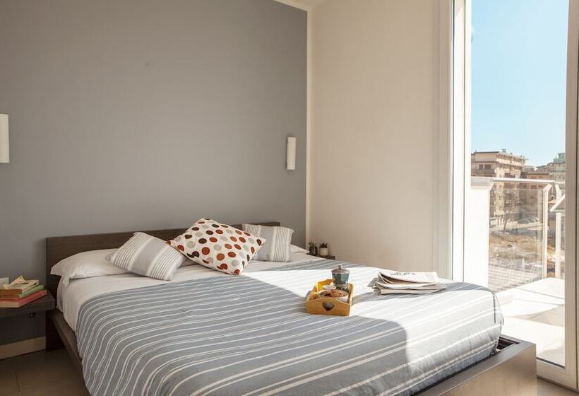 １ベッドルームペントハウスアパート, Residence Sunrise Cesenatico