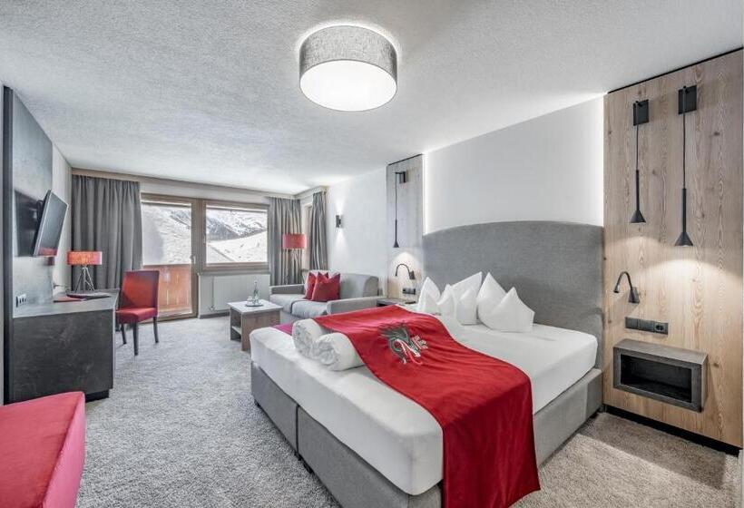 اتاق سوپریور با بالکن, Burghotel Alpenglühn