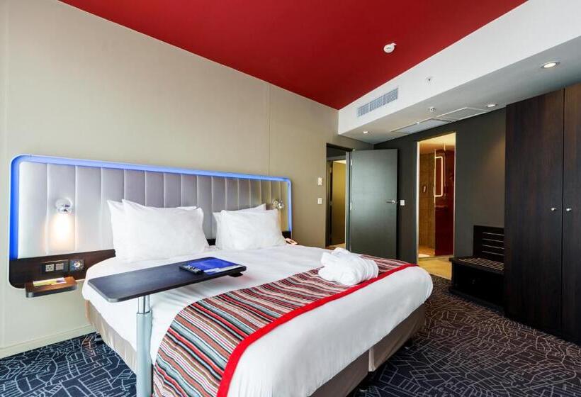 اتاق سوپریور با چشم‌انداز دریا, Park Inn By Radisson Libreville