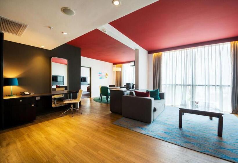 سوییت با چشم‌انداز دریا, Park Inn By Radisson Libreville