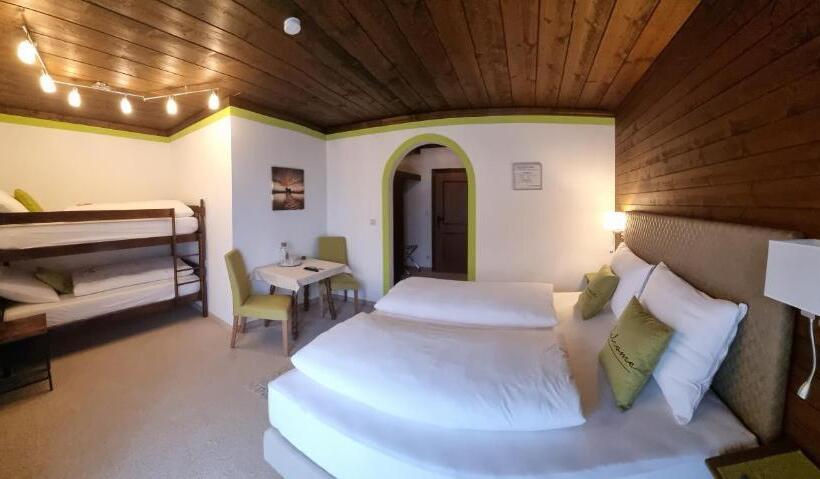 Семейный Номер, Pension Schöne Aussicht
