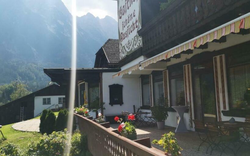 Семейный Номер, Pension Schöne Aussicht