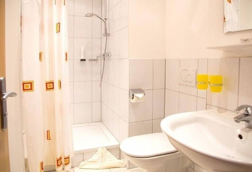 Четырехместный Номер Стандарт, Kärntnerhof