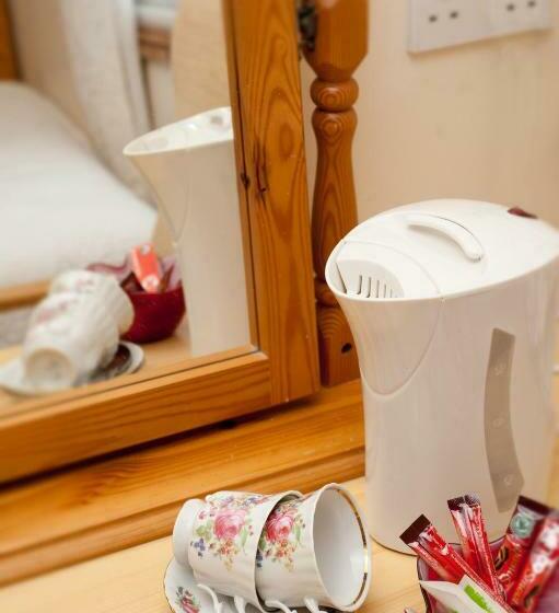 Трехместный Номер Комфорт, Tower Lodge B&b