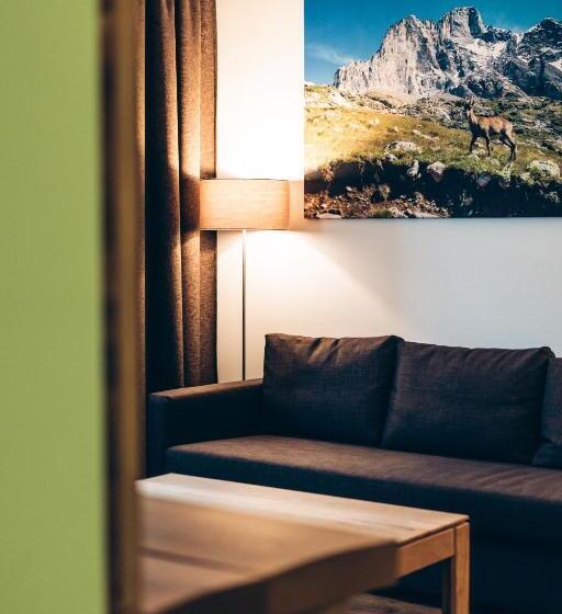 Полулюкс, Aktivhotel Wildschütz
