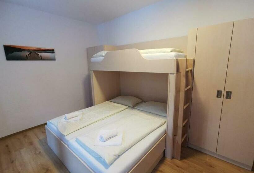 Номер Стандарт Трехместный, Jugend  Und Familiengästehaus Heiligenblut