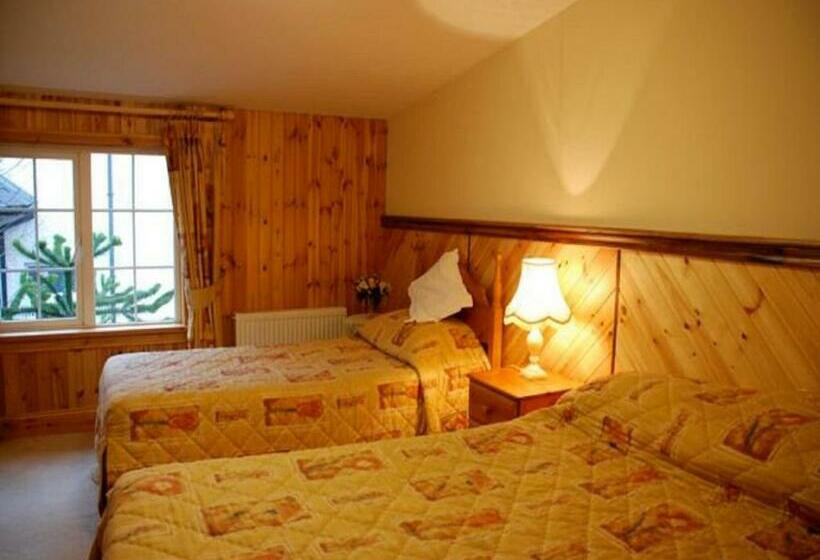 اتاق استاندارد سه نفره, Hawthorn House Guesthouse