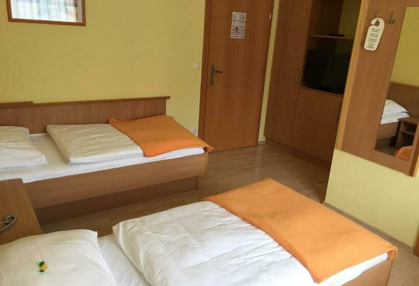 Номер Стандарт, Highway   Bed & Breakfast