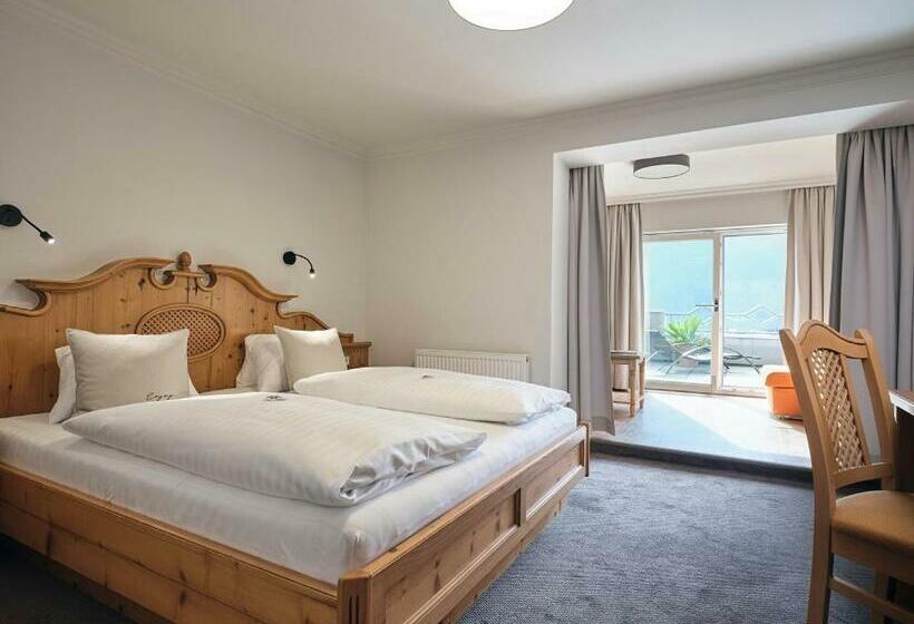 Семейный Номер, Garni Pinzgau, Bernd Hüttl
