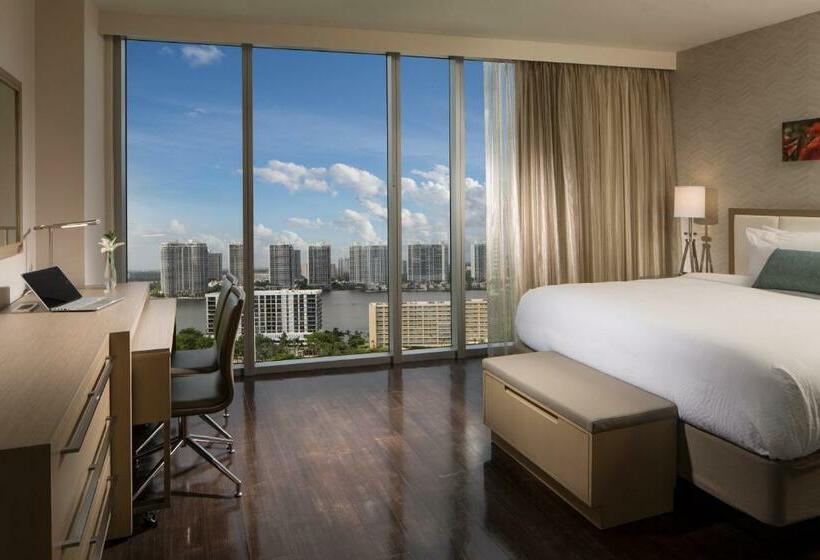 Студио Стандарт Кровать Кинг, Residence Inn Miami Sunny Isles Beach