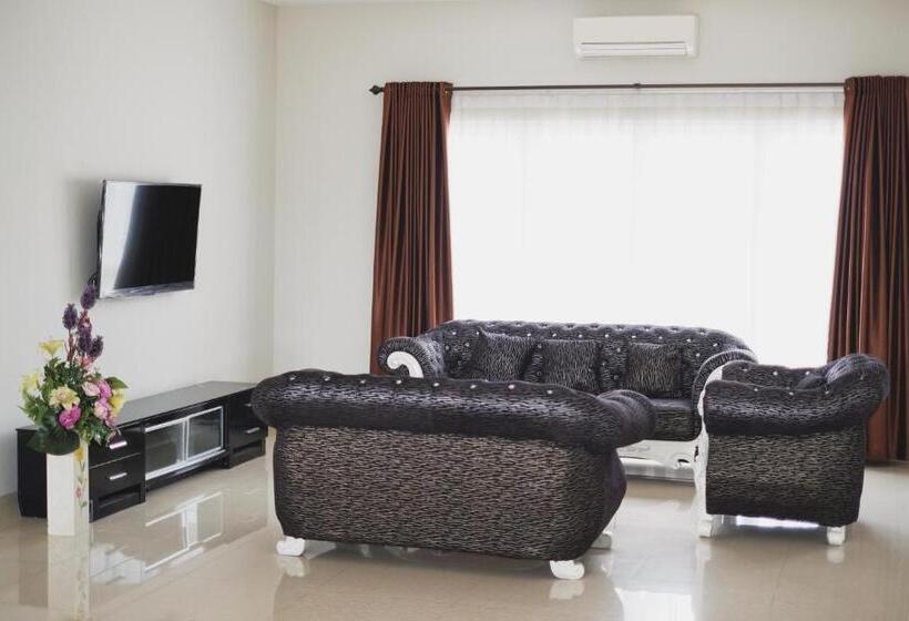 آپارتمان 3 خوابه, Hans Inn Batam