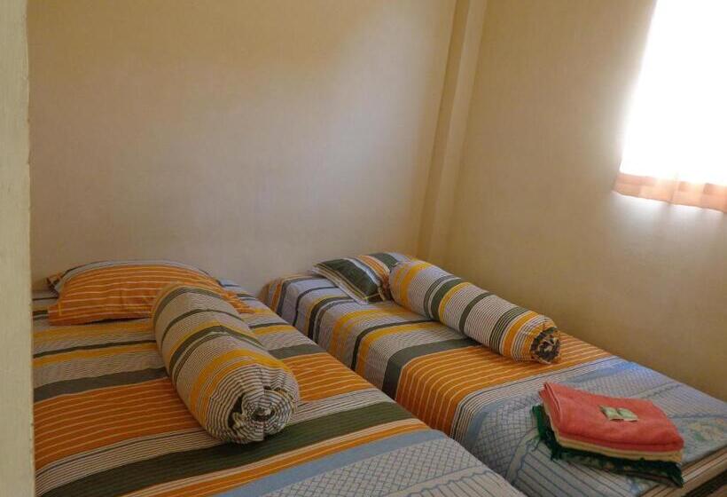 اتاق استاندارد, Musafir Inn