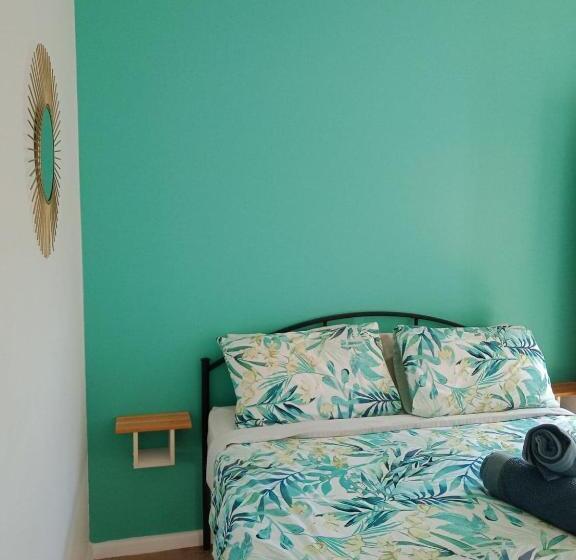 스탠다드 룸, Ozzie Pozzie Backpackers   Port Macquarie Yha