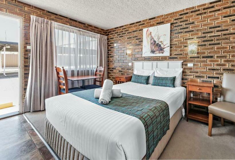 Номер Стандарт, Apple & Grape Motel