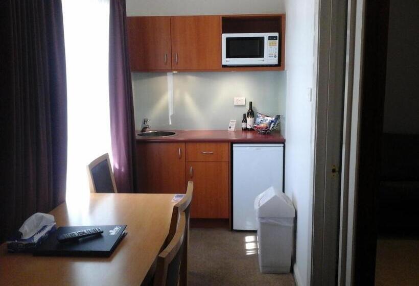 Люкс 2 Спальни, Willows Motel