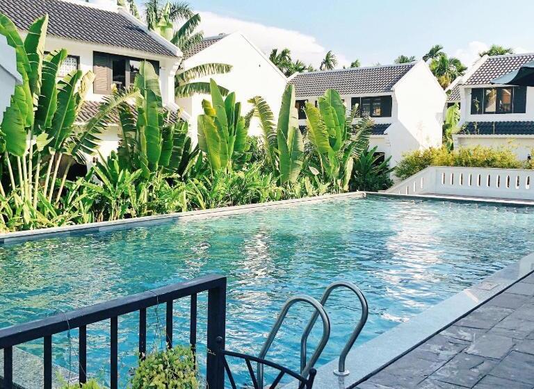 اتاق لوکس با بالکن, én Garden Resort Hoian