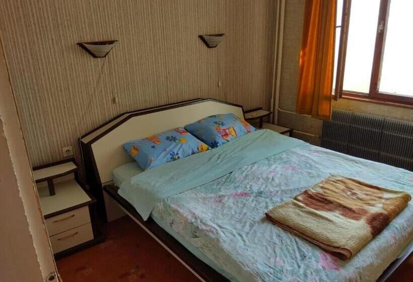 经济房, Hostel Varna Botanika