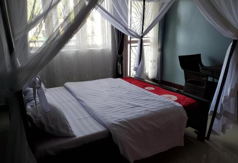 اتاق لوکس, Bigodi Community Lodge