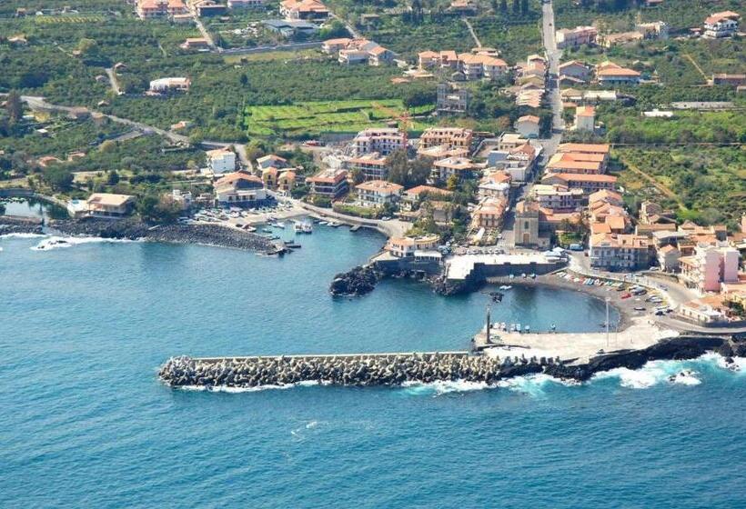 اتاق استاندارد چهار تخته, Room In Bb   Guest House In Acireale