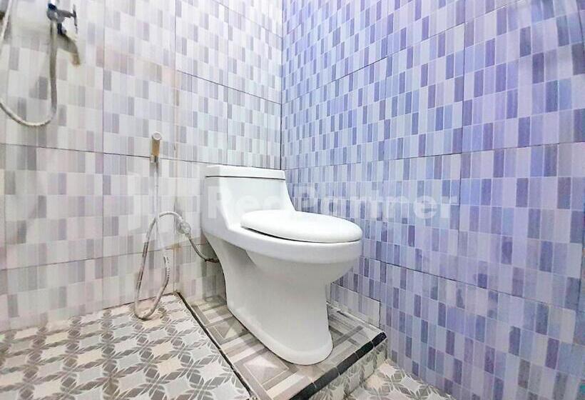 Номер Стандарт, Lh101 Guest House Syariah Near Makam Sunan Bonang Redpartner