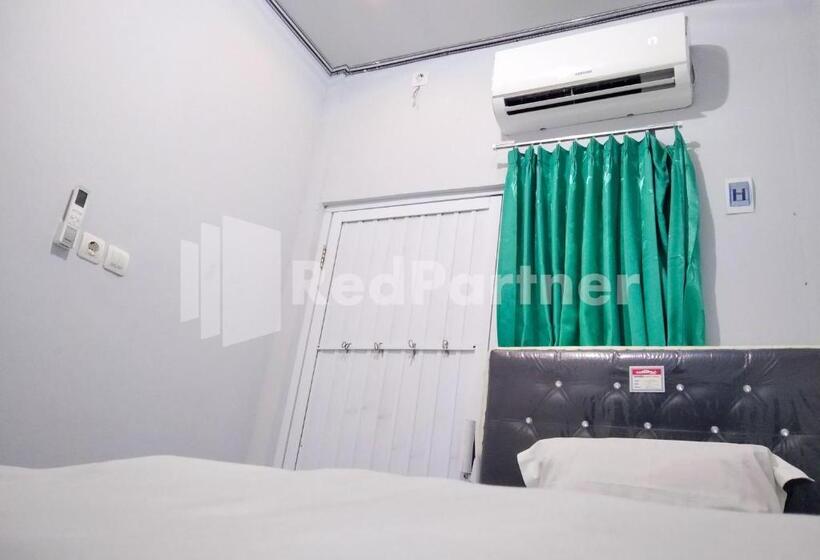 Номер Стандарт Индивидуальный, Lh101 Guest House Syariah Near Makam Sunan Bonang Redpartner