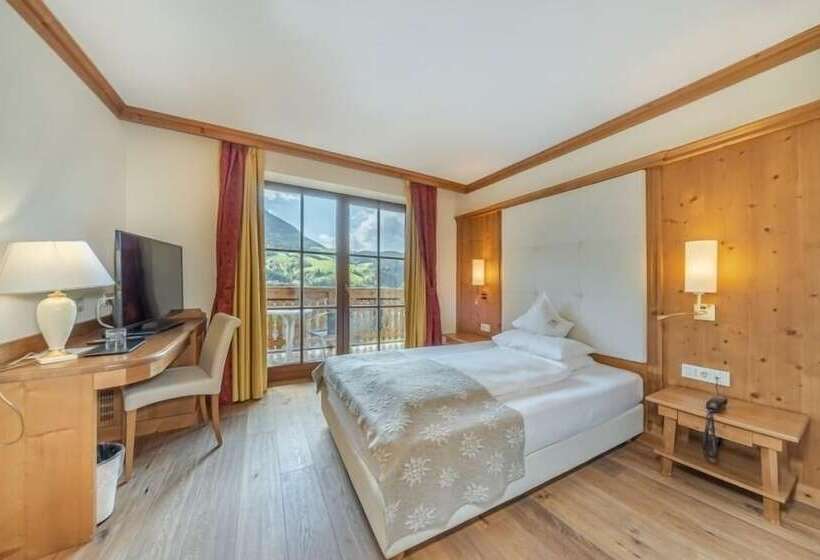 Номер Стандарт Индивидуальный с Балконом, Alpin & Vital Hotel La Perla