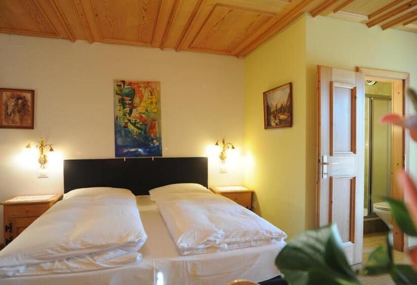 Номер Стандарт с Балконом, B&b Hotel Heidi