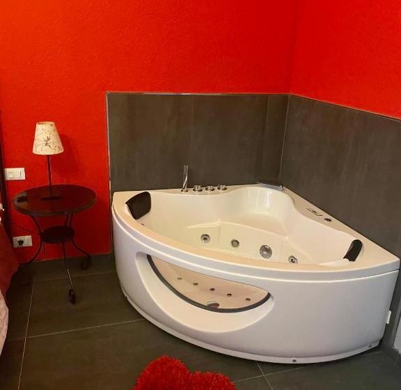 Standard Room with Hot Tub, Villa Gaia   Luxury Villa, Pool & Wellness Rooms
